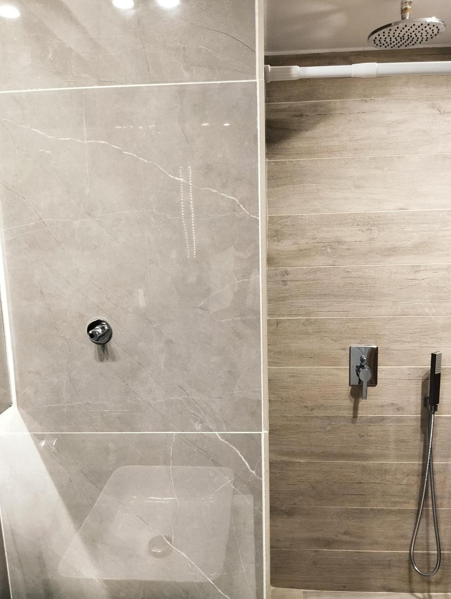Vasili'S And Vasiliki'S Luxury Apartment Atenas Exterior foto